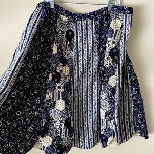 The Golddiggers skirt quilt pattern knee length